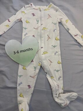 Little Earthling - long sleeve footed organic cotton sleeper. Size 3-6 months